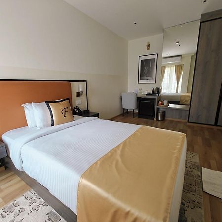 Shulem Boutique Hotel Dimāpur 外观 照片