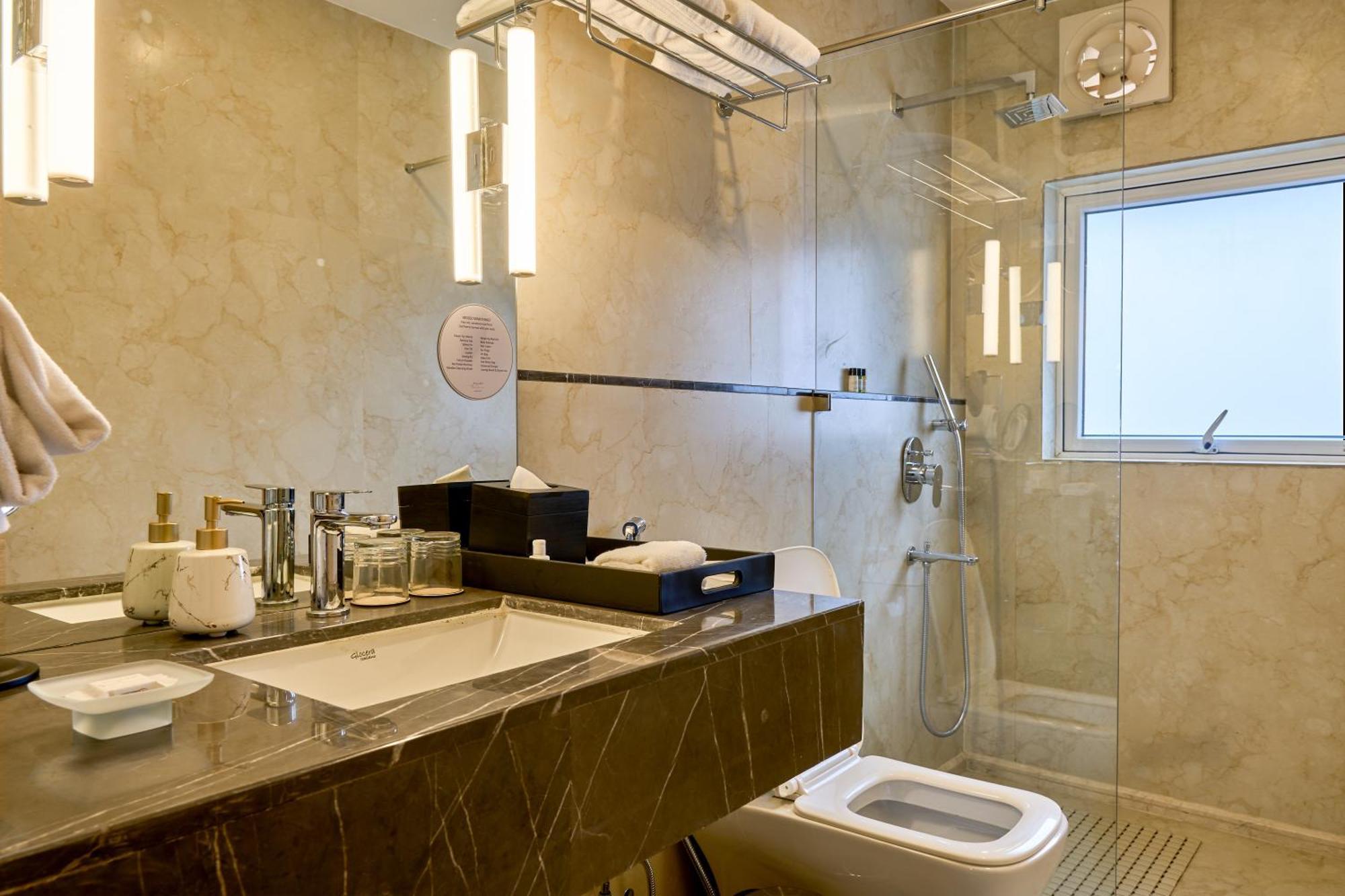 Shulem Boutique Hotel Dimāpur 外观 照片