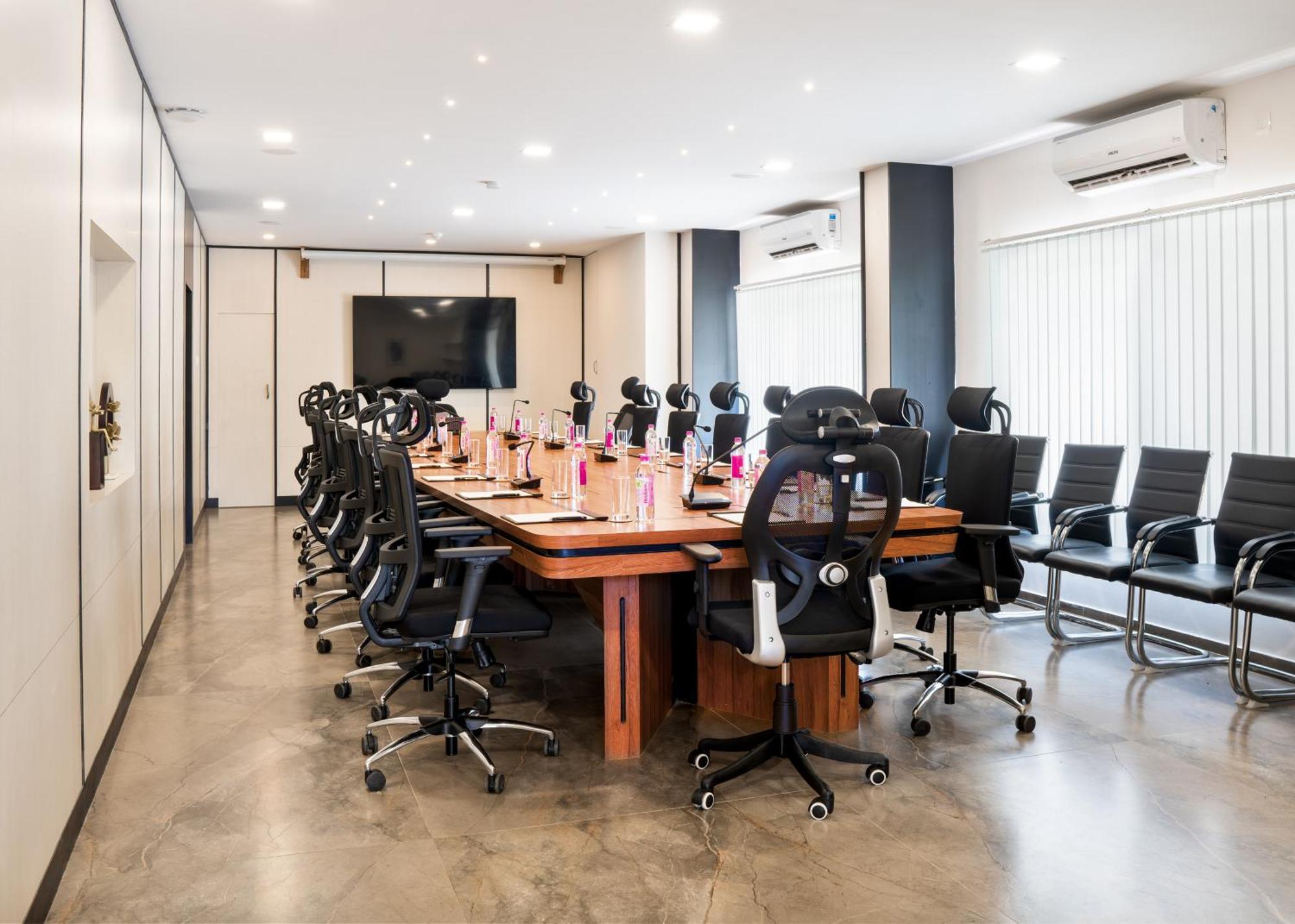 Shulem Boutique Hotel Dimāpur 外观 照片