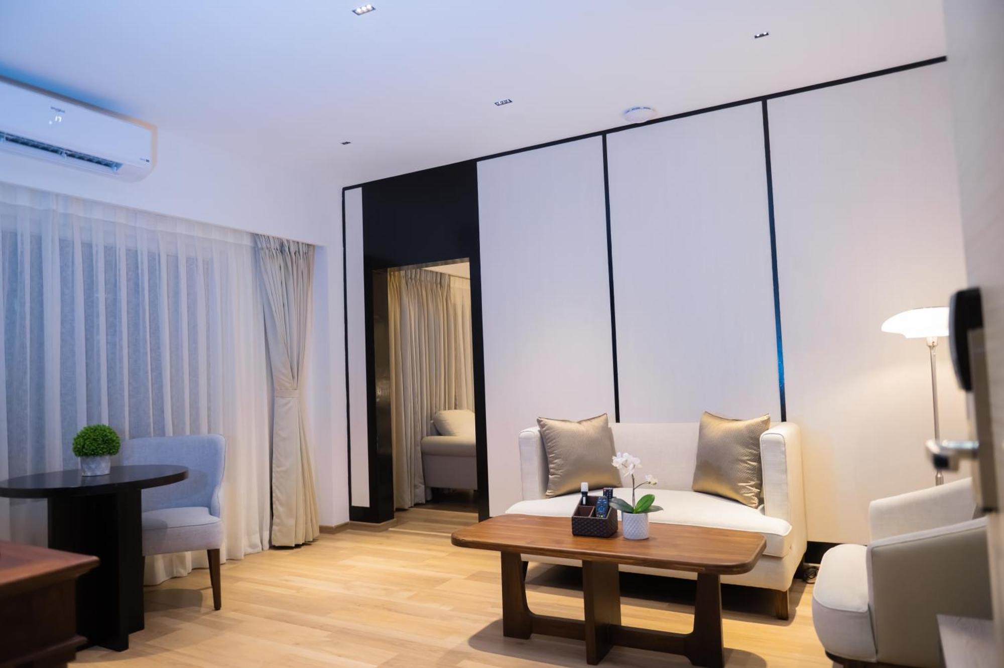 Shulem Boutique Hotel Dimāpur 外观 照片